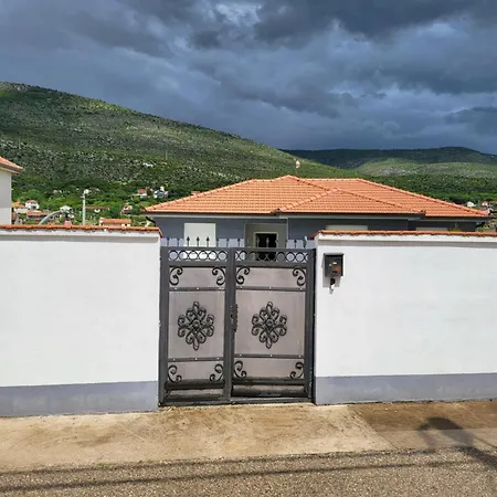 Vila Dolce Vita Villa *
